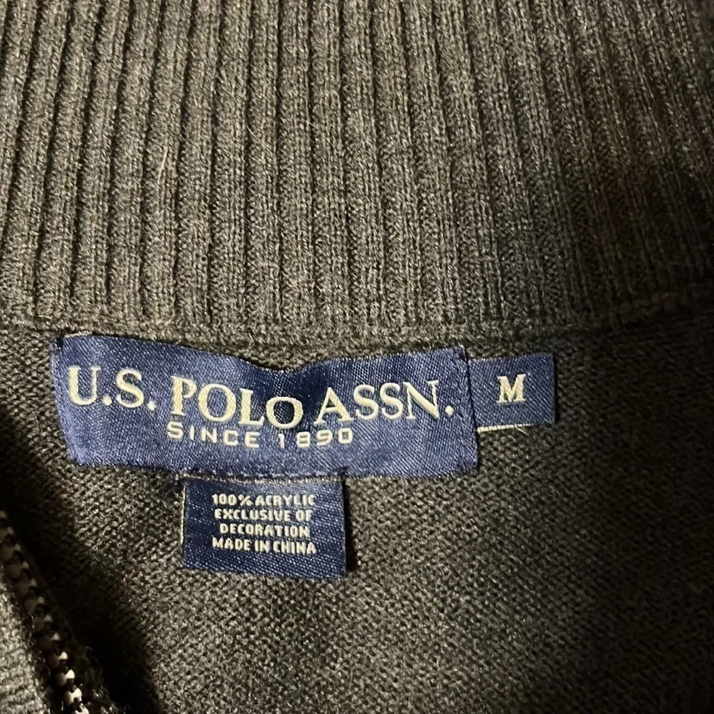 US POLO pullover sweater with short zipper. Medium